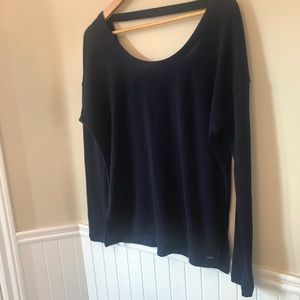🛍$3 For $25🛍 Open back Sweater